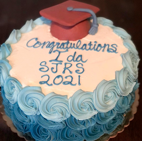 A graduation cake that says Congratulations Ida SJRS 2021